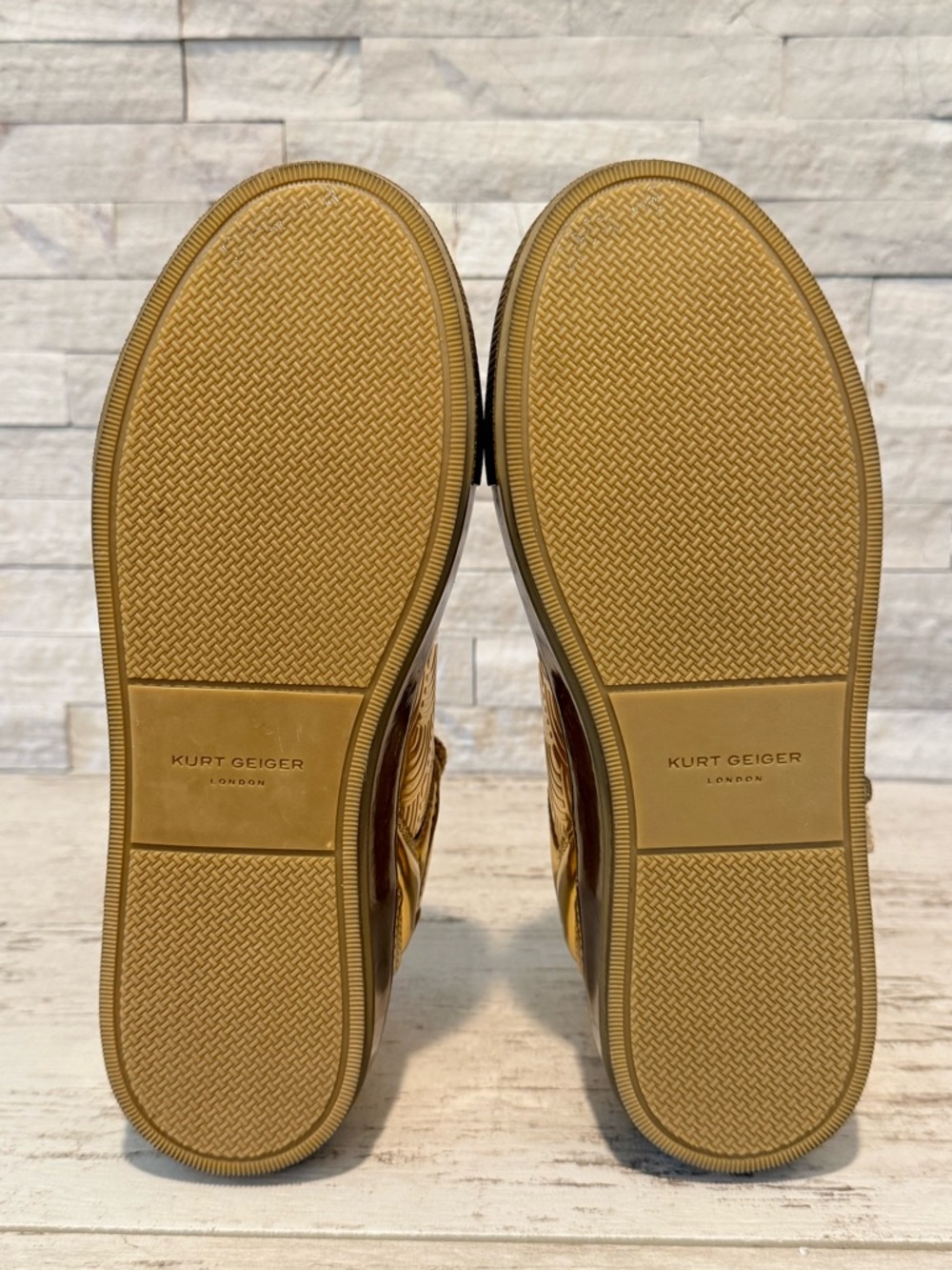 Kurt Geiger London Women's 40EU Southbank Tag Gold Metallic Platform Sneakers - Picture 10 of 12